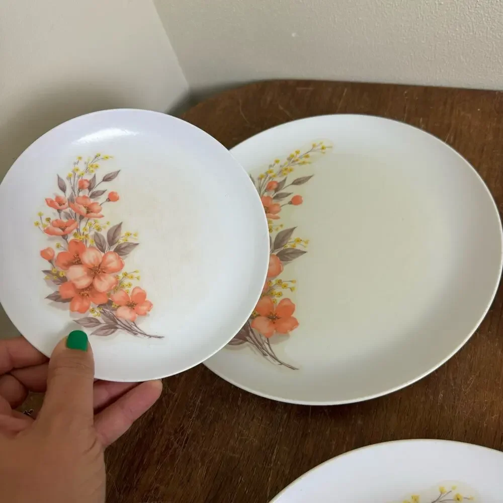 Mar-Crest Melmac VINTAGE peach floral dinner & bread 5 place setting‎